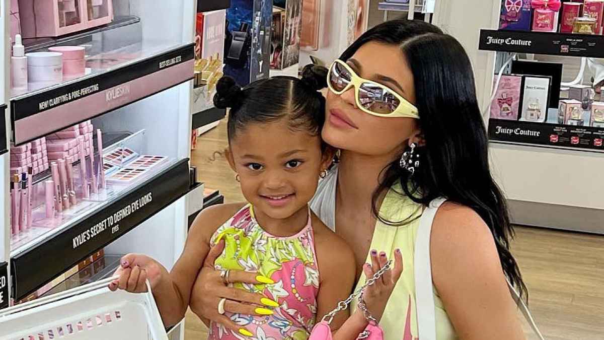 Kylie Cosmetics Brands: Top Best Kylie Eyeshadow Palette ideas 2023