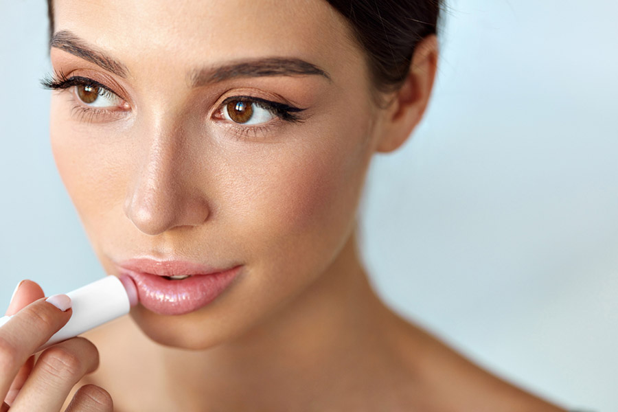 Burt's Bees Lip Balm: Best Lipster Medicated Lip Balm For 2023
