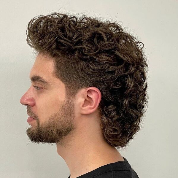 Mullet Haircuts: What is the difference between a fade and a burst fade?