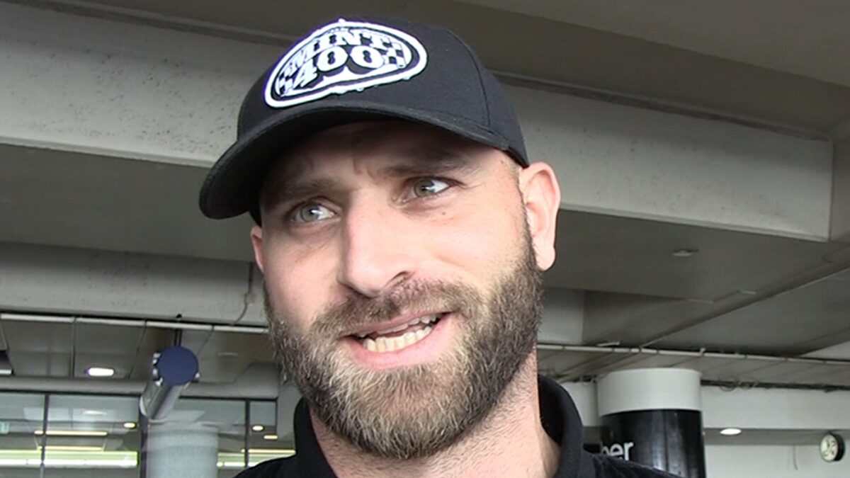 Kyle Long Gunning To Be NFL Commentator, Like Romo For Simpletons!