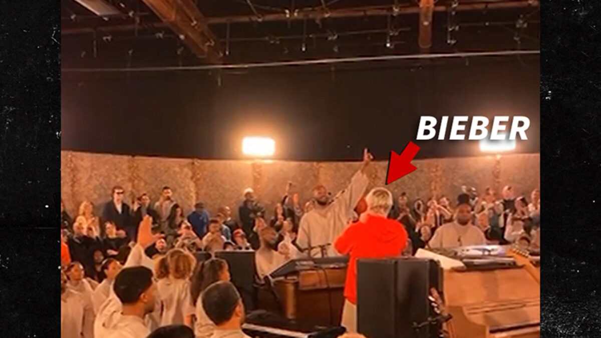 Justin Bieber Crashes Kanye Wests Sunday Service