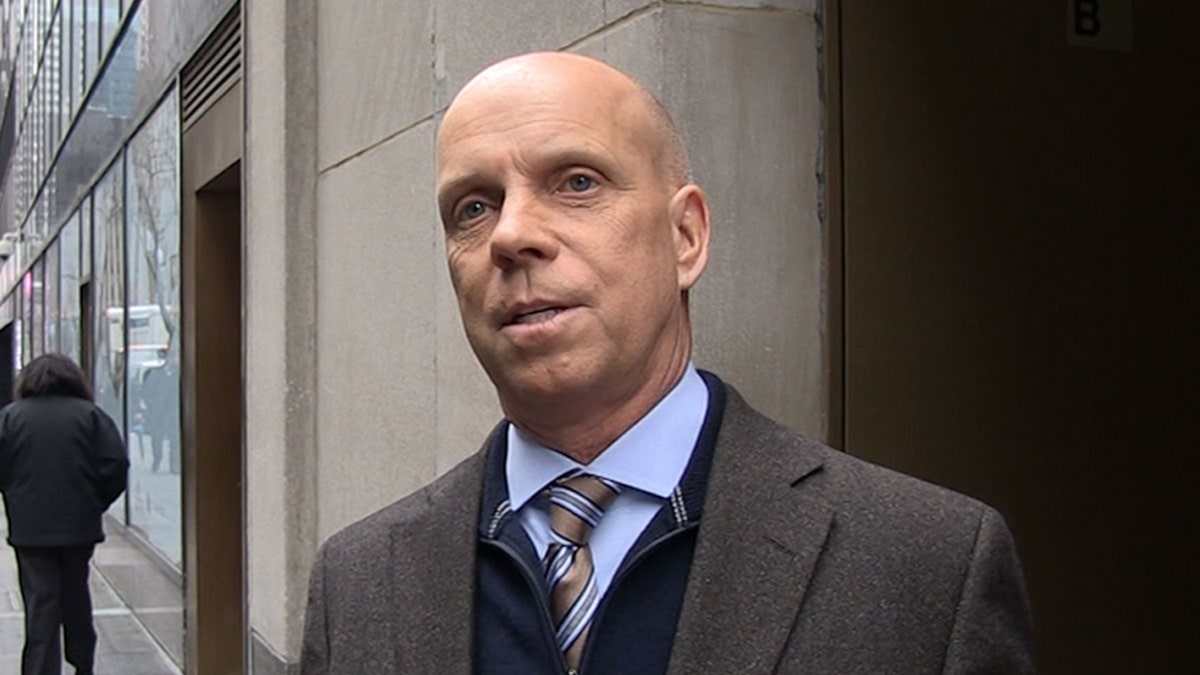 Olympic Skater Scott Hamilton Gives Shannen Doherty Cancer Advice
